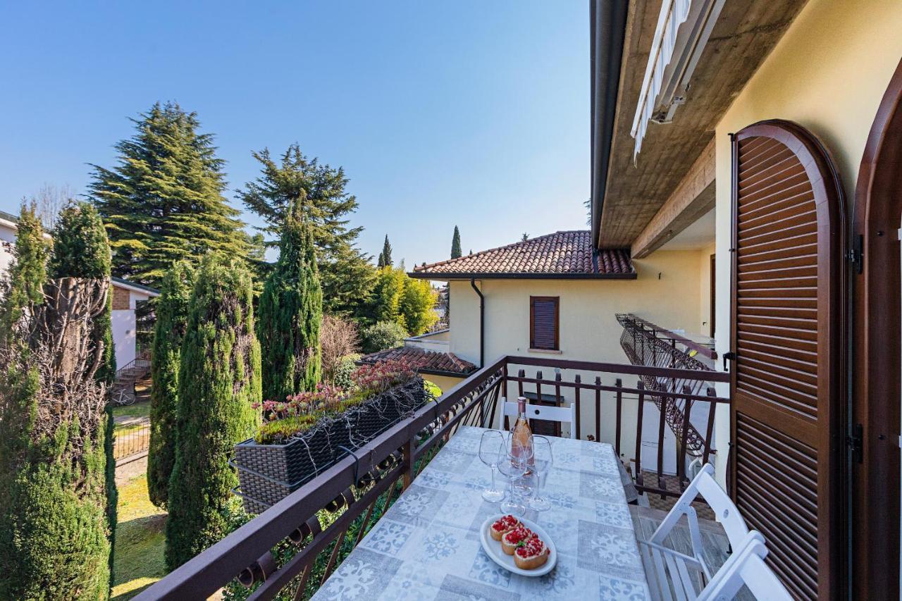 Appartamento Mazzini P1-25 By Wonderful Italy Сирмионе Экстерьер фото