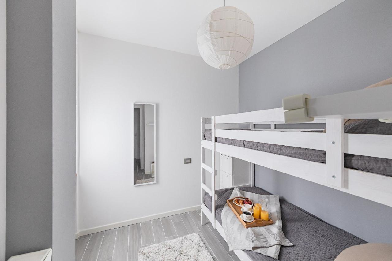 Appartamento Mazzini P1-25 By Wonderful Italy Сирмионе Экстерьер фото